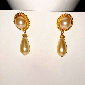 Vintage Gold & pearl pierced earrings